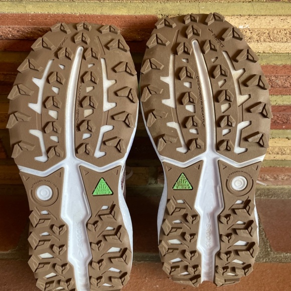 Brooks Caldera 7-Women's Size 9 - Picture 3 of 4